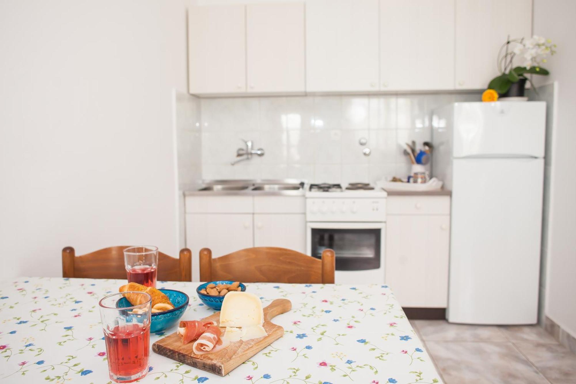 Hana Home - Apartments ทิสโน ห้อง รูปภาพ